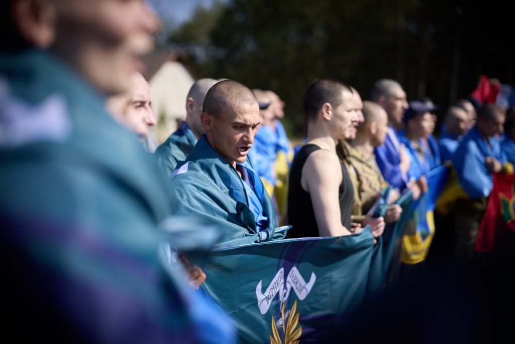 Ще один обмін полоненими відбувся сьогодні - Україна повернула 103 бранці (ФОТО, ВІДЕО) 10