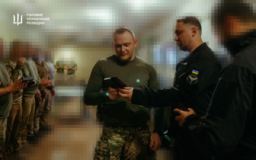 В ГУР розповіли, як звільняли Вовчанський агрегатний та показали полонених (ФОТО) 15