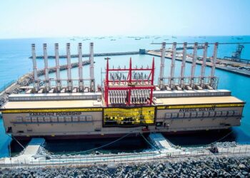 Україна спробує під’єднати до Одеських портів плавучі електростанції. Які ризики?