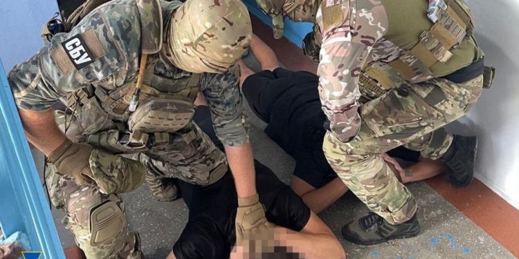 Підпалами військових автівок на Миколаївщині та ще в 2 областях керував завербований зек (ФОТО, ВІДЕО)