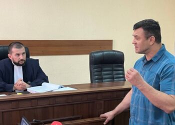 Тищенка залишили вдома ще на 2 місяці