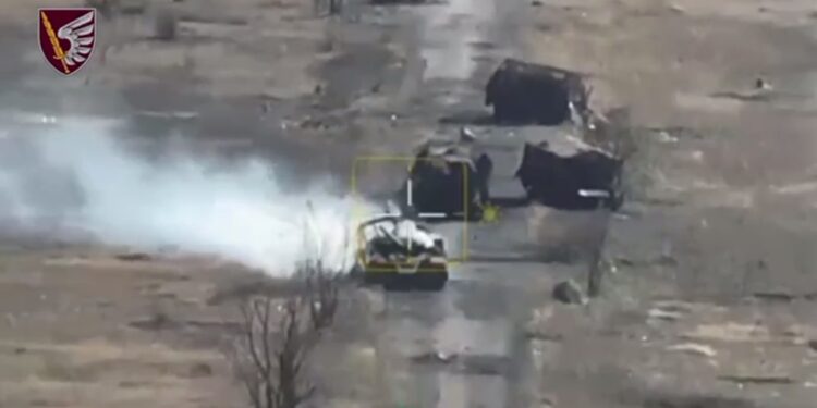 30 одиниць бронетехніки – миколаївські десантники відбили масовану російську атаку на Курахівському напрямку (ВІДЕО)