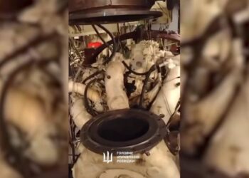 «Обухов» захлинувся ― спеціалісти ГУР МО вивели з ладу черговий російський корабель (ВІДЕО)