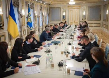 Зеленський вчора зустрічався з представниками громадськості, ось що вони розповіли