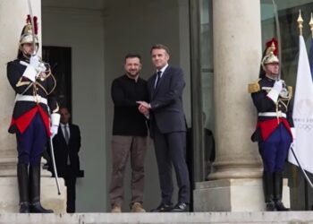Зеленський представив Макрону План перемоги (ВІДЕО)