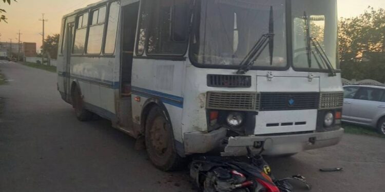 На Миколаївщині в ДТП травмувався 15-річний мопедист