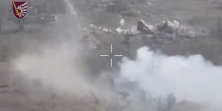 19 одиниць бронетехніки – миколаївські десантники відбили масовану російську атаку на Курахівському напрямку (ВІДЕО)