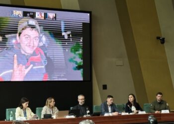 Українські колишні полонені розповіли про російські тортури в  ПАРЄ (ФОТО)
