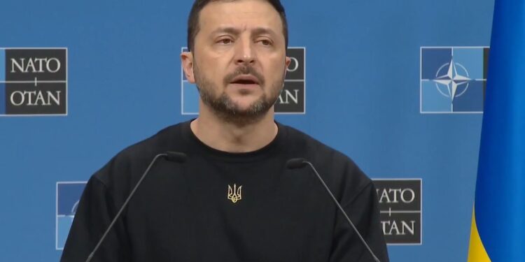 Зеленський в Брюсселі змушений був наголосити, що ми просто зараз не створюємо ядерну бомбу (ВІДЕО)