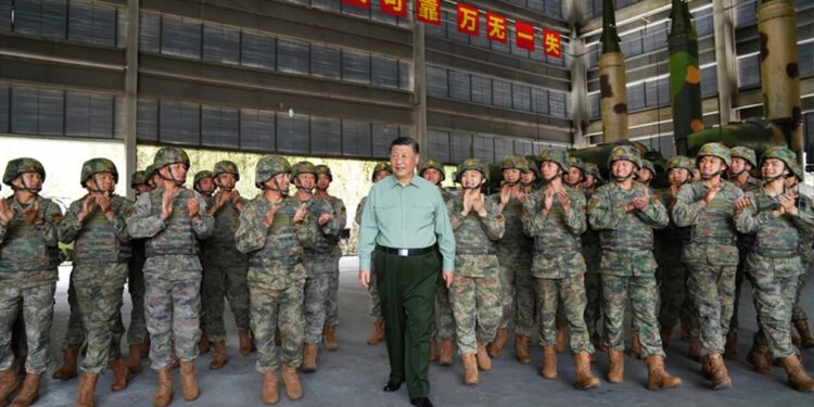 Лідер Китаю наказав армії адаптуватись до нових методів ведення війни