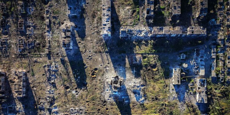 Росіяни змогли вклинитись в нашу лінію оборони біля Часового Яру, але про втрату міста не йдеться, – ЗСУ