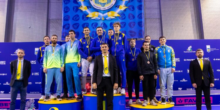 Кубок України: миколаївські шаблісти – з «золотом», шаблістки – із «сріблом» (ФОТО)