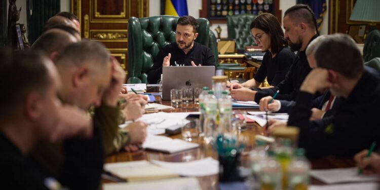 Зеленський планує залучити громадськість до роботи над внутрішнім Планом перемоги і проводити технологічну Ставку (ФОТО)