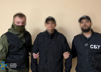 У Миколаєві затримали агента гру, який видавав себе за військового (ФОТО)