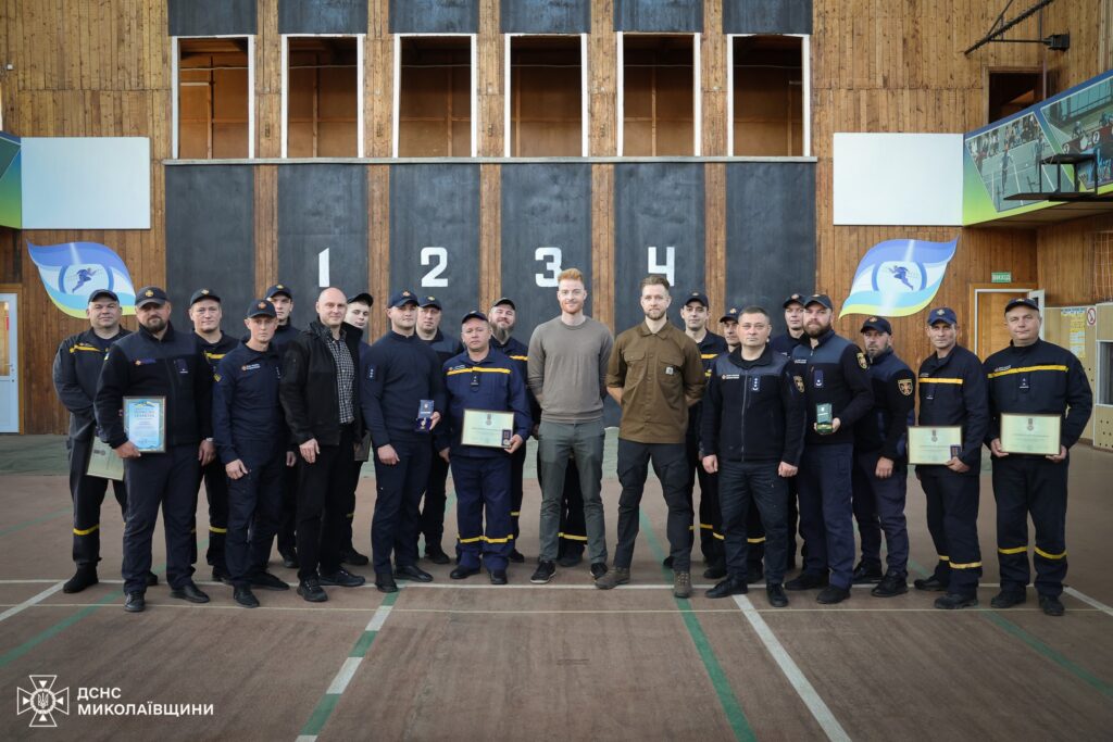 Підрозділи місцевої пожежної охорони 16 громад Миколаївщини отримали від Данії спеціальний захисний одяг (ФОТО) 1