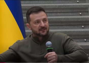 Поляки знову образяться. І США. Зеленський розповів, як домовлявся,  щоб збивали ракети над Львівщиною (ВІДЕО)
