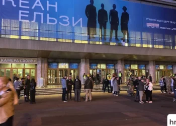 У Києві ТЦК зустріло чоловіків після концерту “Океану Ельзи” – тепер в мережі можна купити квитки зі знижками (ФОТО, ВІДЕО)