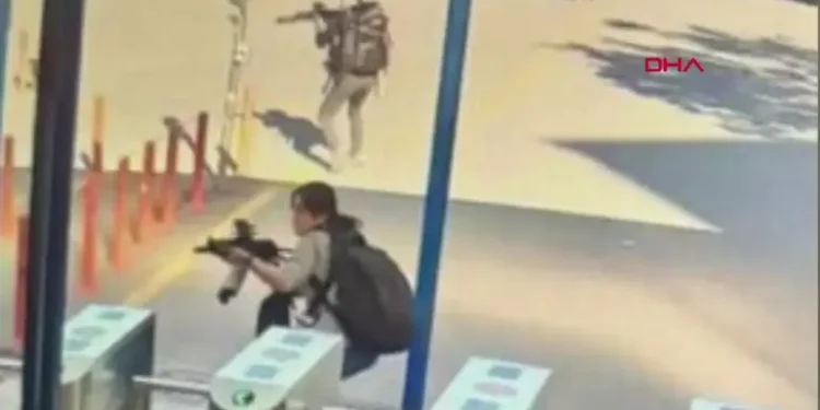 У Туреччині терористи атакували аерокосмічну компанію, що виробляє безпілотники (ФОТО, ВІДЕО)