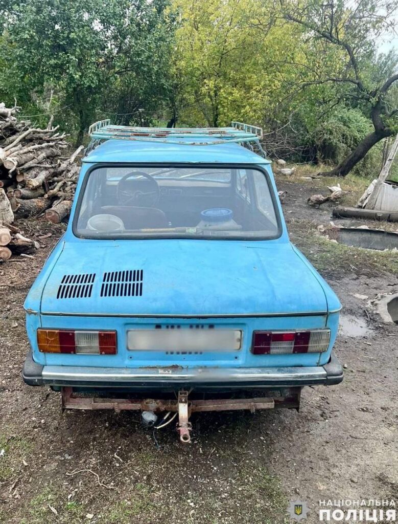 На Вознесенщині водій збив чоловіка задом "Запорожця" і втік (ФОТО) 2