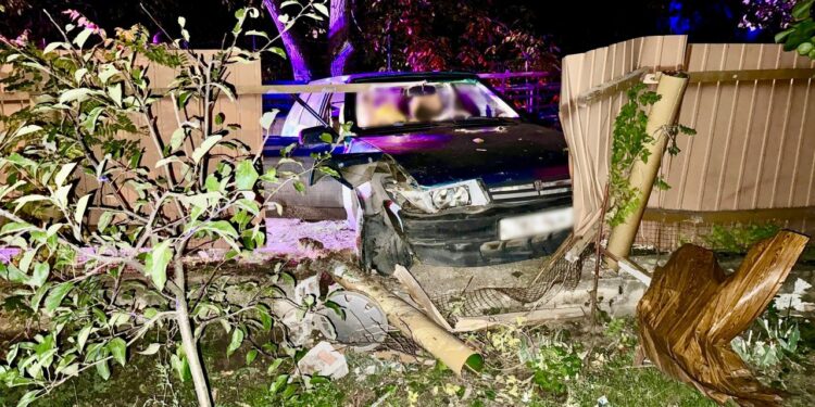 Викрав легковик, щоб під’їхати додому, і потрапив в ДТП – на Миколаївщині оперативно затримали зловмисника (ФОТО)