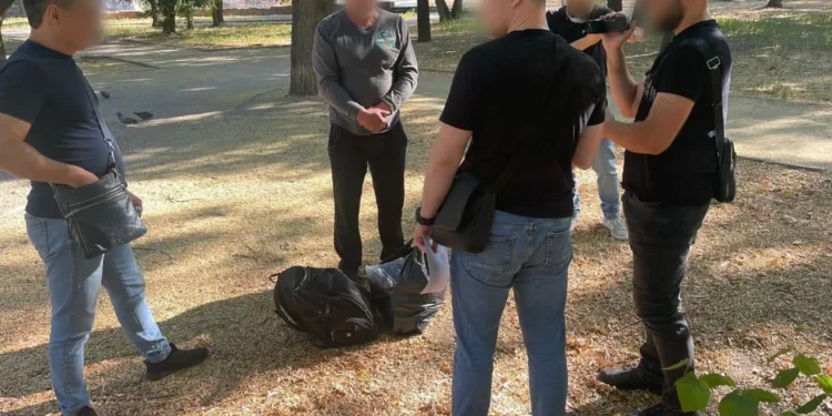 Перевдягнувся комунальником. СБУ затримала кілера фсб – він мав убити чиновника Мелітопольської міськради (ФОТО, ВІДЕО)