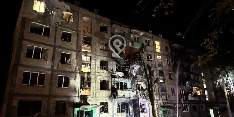 Окупанти скинули КАБи на 5-поверхівку в Харкові (ФОТО, ВІДЕО)
