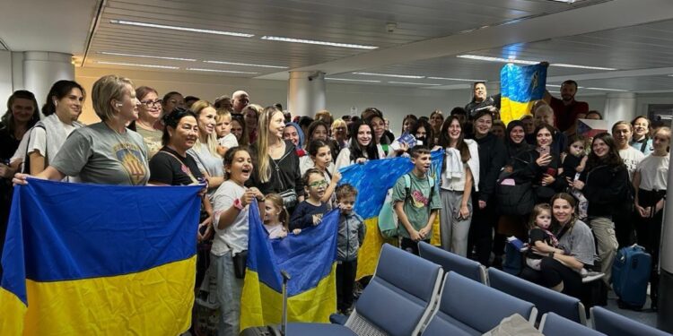 ГУР та МЗС України евакуювали з Лівану 134 українці, а також громадян інших держав (ФОТО)