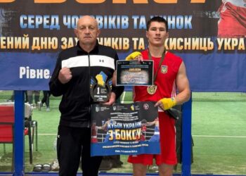 Миколаївський боксер Максим Зіневич виграв Кубок України з боксу