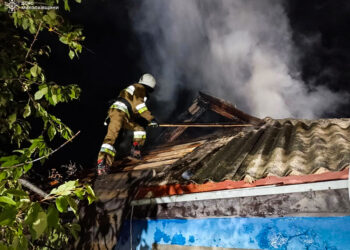 За добу вогнеборці Миколаївщини ліквідували 4 пожежі, на одній загинув чоловік (ФОТО)