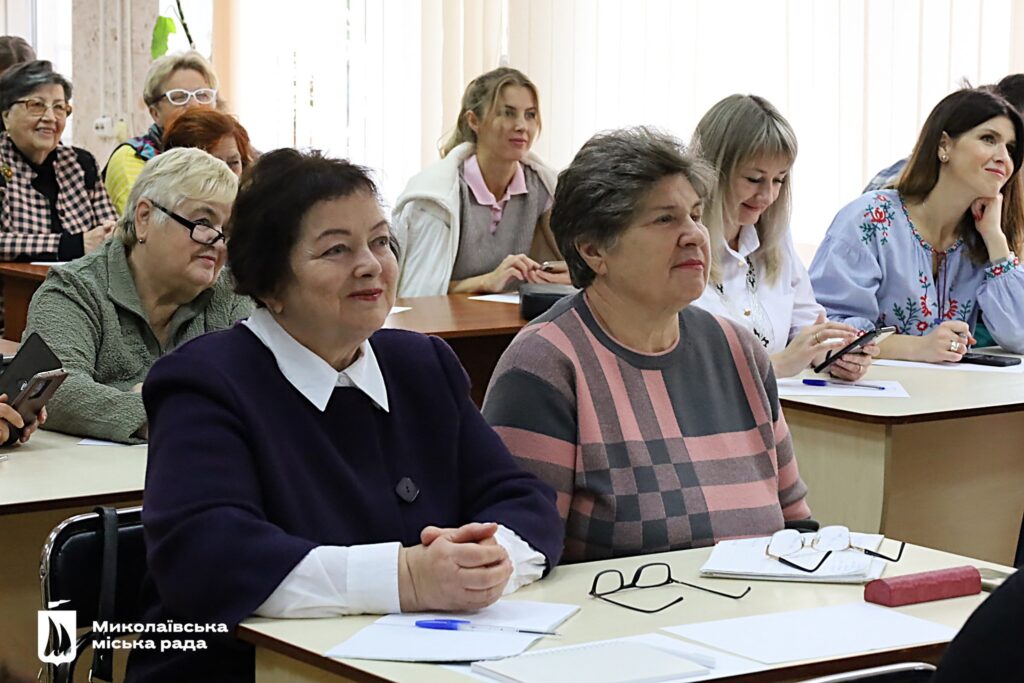 Миколаївці долучились до написання радіодиктанту національної єдності (ФОТО) 12