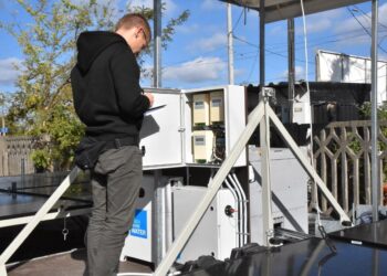 У Миколаєві облаштують першу  станцію очистки води, яка працюватиме від енергії сонця та вітру (ФОТО)