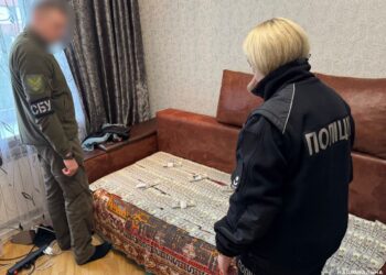 Хто не сховався? Тепер взяли хабарників з Рівненської МСЕК – там розцінки майже $20 тис. ФОТО)