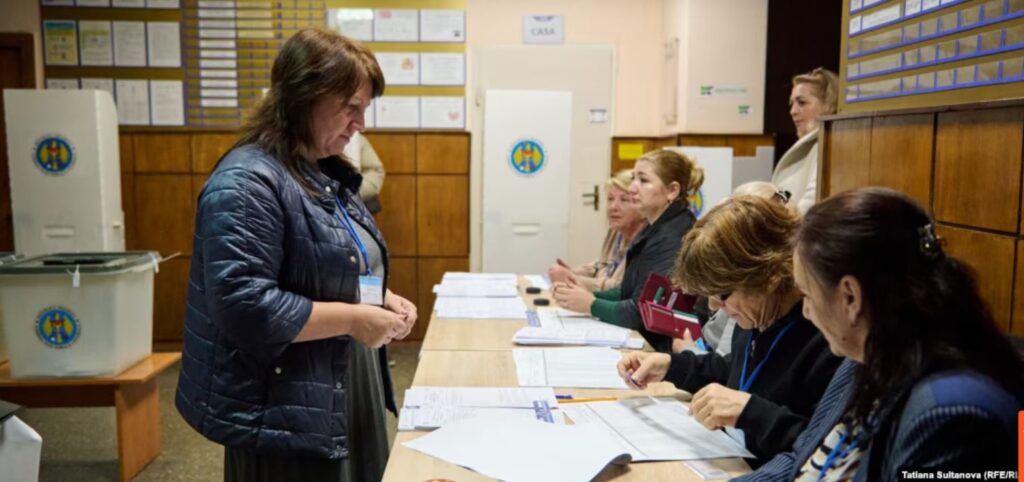 Вибори у Молдові відбулися - із скандалами та звинуваченнями 1