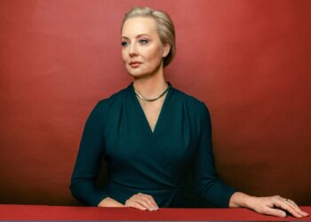 “Бомби влучають і в росіян”, – Навальна зробила низку заяв про війну