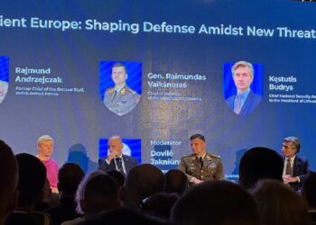 Без НАТО. Країни Балтії домовились у випадку агресії РФ відповісти негайно і вдарити по Санкт-Петербургу