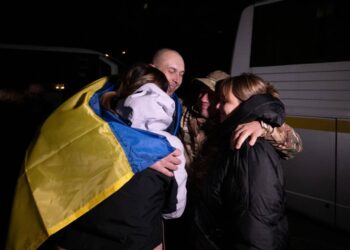 Україна повернула полонених, цинічно засуджених в РФ до довічного або майже (ФОТО, ВІДЕО)