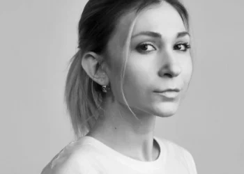 Українська журналістка, яку захопили росіяни, загинула в полоні