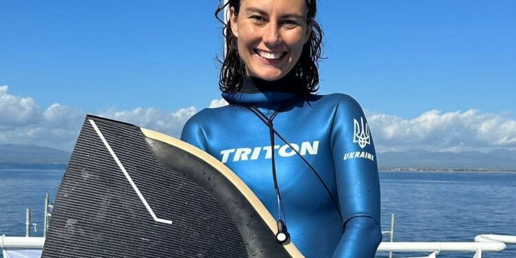 «Українська косатка» Катерина Садурська з Миколаєва встановила новий світовий рекорд у фрідайвінгу (ФОТО)