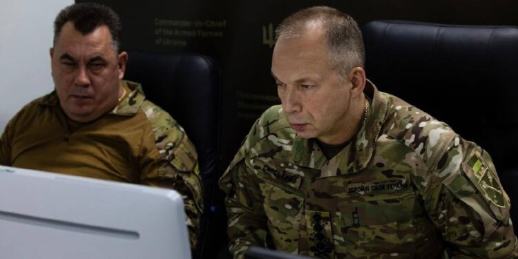 Тільки за жовтень українські ударні дрони-бомбери знищили та уразили понад 52 тисячі цілей ворога – Сирський