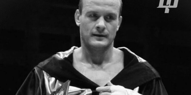 Помер відомий український боксер Вʼячеслав Узелков