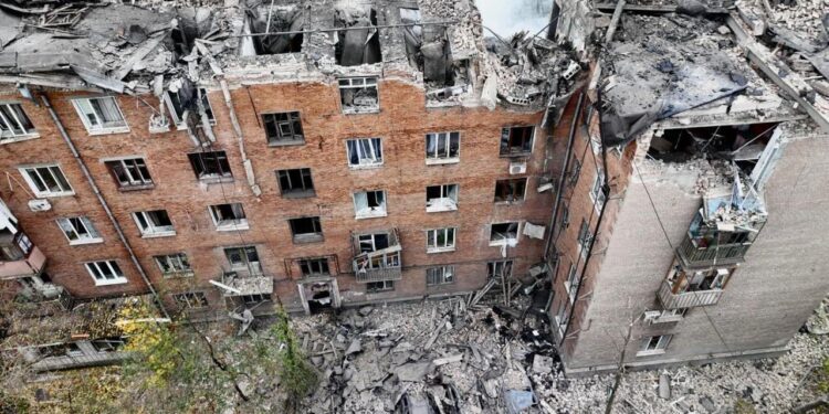 Внаслідок удару по Кривому Рогу вже відомо про 7 постраждалих, зокрема, двох дітей, – Зеленський (ФОТО)