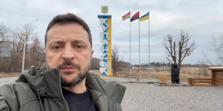 «Сила всієї нашої української армії – це люди, які служать віддано, стійко» – звернення Зеленського (ВІДЕО)