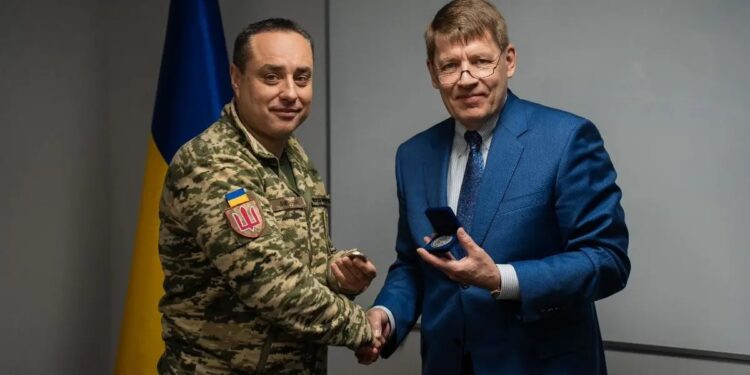 На шляху до НАТО – Україну запросили до асоційованого членства в CIOR