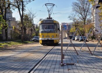 Сьогодні у Миколаєві закриють рух трамваїв №3 та для автотранспорту – на частині вул.Кропивницького