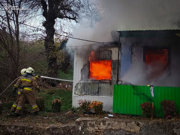 У Ковалівці на Миколаївщині гасили магазин (ФОТО) 2