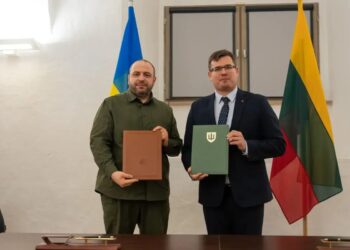 Міністр оборони України у Литві – Меморандум про виробництво зброї та 10 млн євро підтримки (ФОТО)