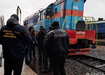 Замначальника депо «Миколаїв» налагодив «бізнес» – за кожну поїздку машиністи віддавали йому 4 тис.грн. або 100 л пального (ФОТО, ВІДЕО)