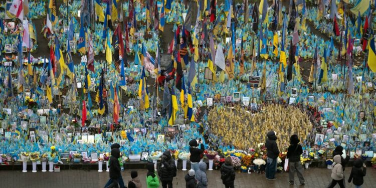 Іноземне ЗМІ назвало людські втрати України з початку повномасштабного російського вторгнення