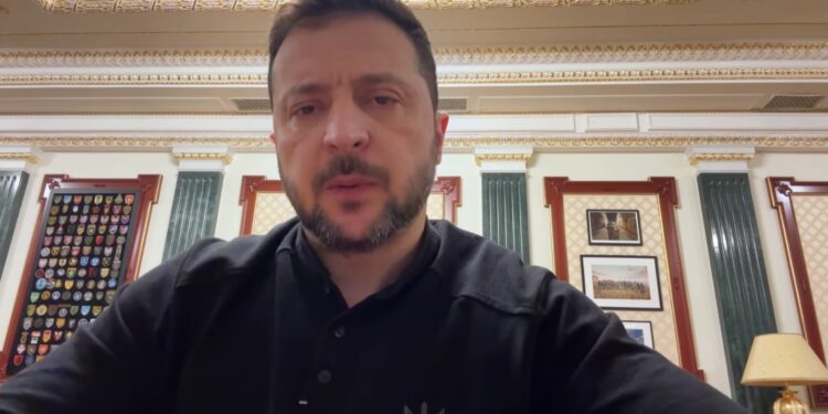 «Наявність ракет, снарядів і солдатів з КНДР – це глобалізація війни, на яку пішла Росія, і яку тільки глобально можна зупинити» – звернення Зеленського (ВІДЕО)