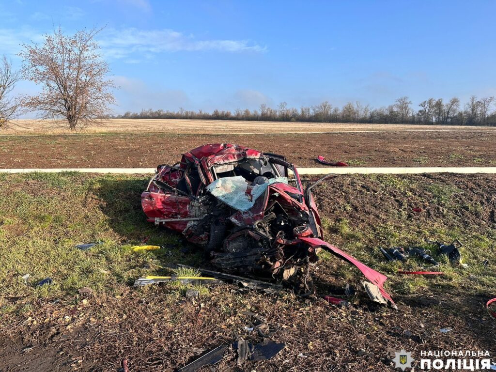 У ДТП з фурою на Миколаївщині загинув водій легковика (ФОТО) 2